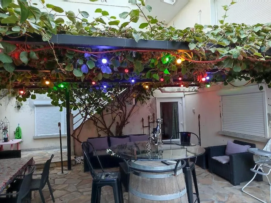 Superbe Appartement De 50 M2 Avec Jacuzzi Fontaine  France