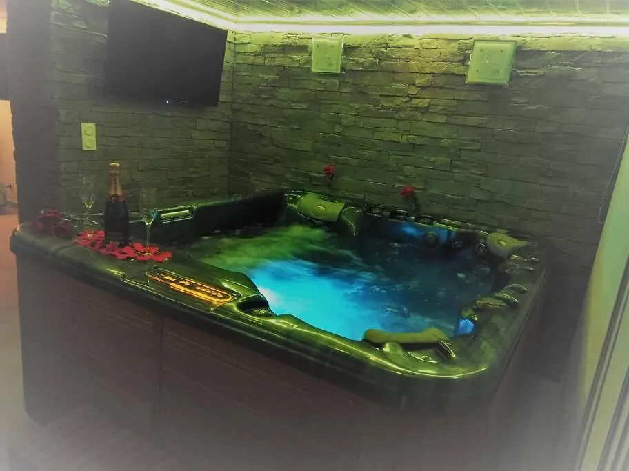 Superbe Appartement De 50 M2 Avec Jacuzzi Fontaine