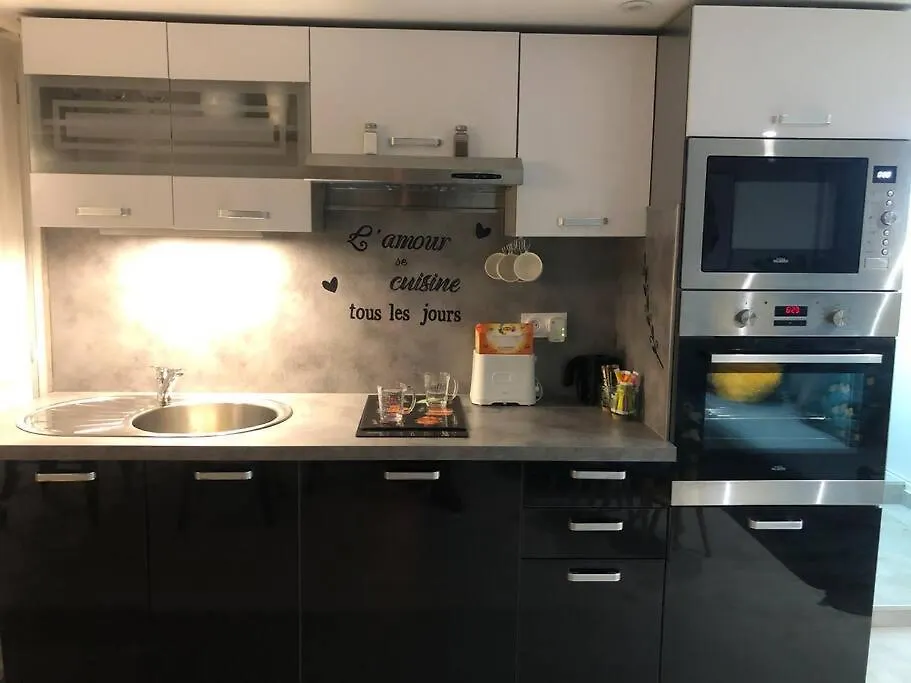 Superbe Appartement De 50 M2 Avec Jacuzzi Fontaine  Lejlighed